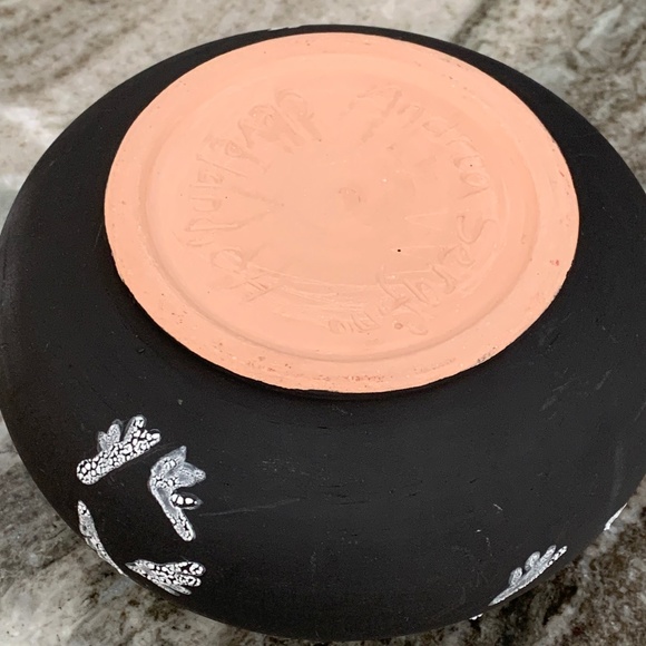 Frog Motif Decorative Handmade Pottery Art - Picture 7 of 8